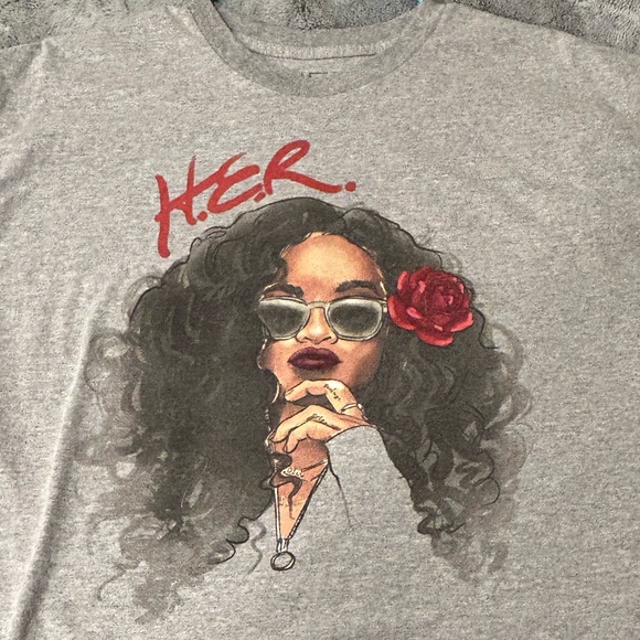 Illustrated H.E.R. T Shirt - Picture 3 of 3